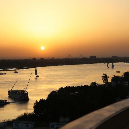 Maadi, Direct Nile River View From All Rooms Kairo Bagian luar foto