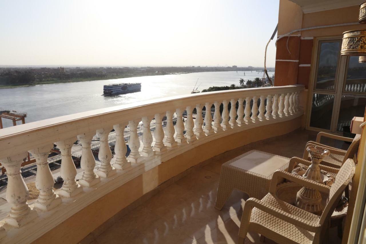 Maadi, Direct Nile River View From All Rooms Kairo Bagian luar foto