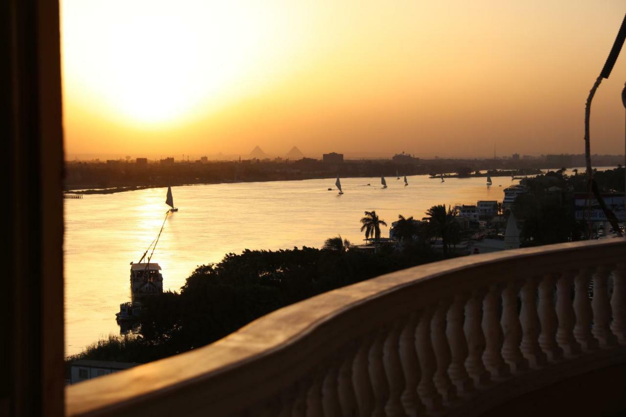 Maadi, Direct Nile River View From All Rooms Kairo Bagian luar foto