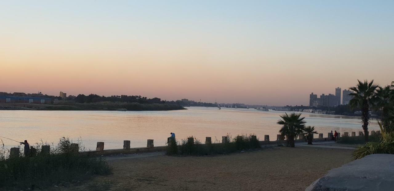 Maadi, Direct Nile River View From All Rooms Kairo Bagian luar foto