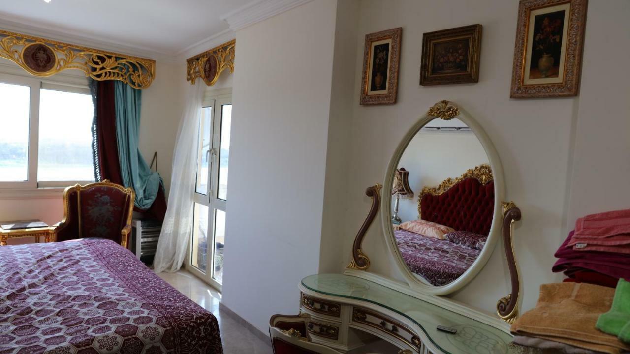 Maadi, Direct Nile River View From All Rooms Kairo Bagian luar foto